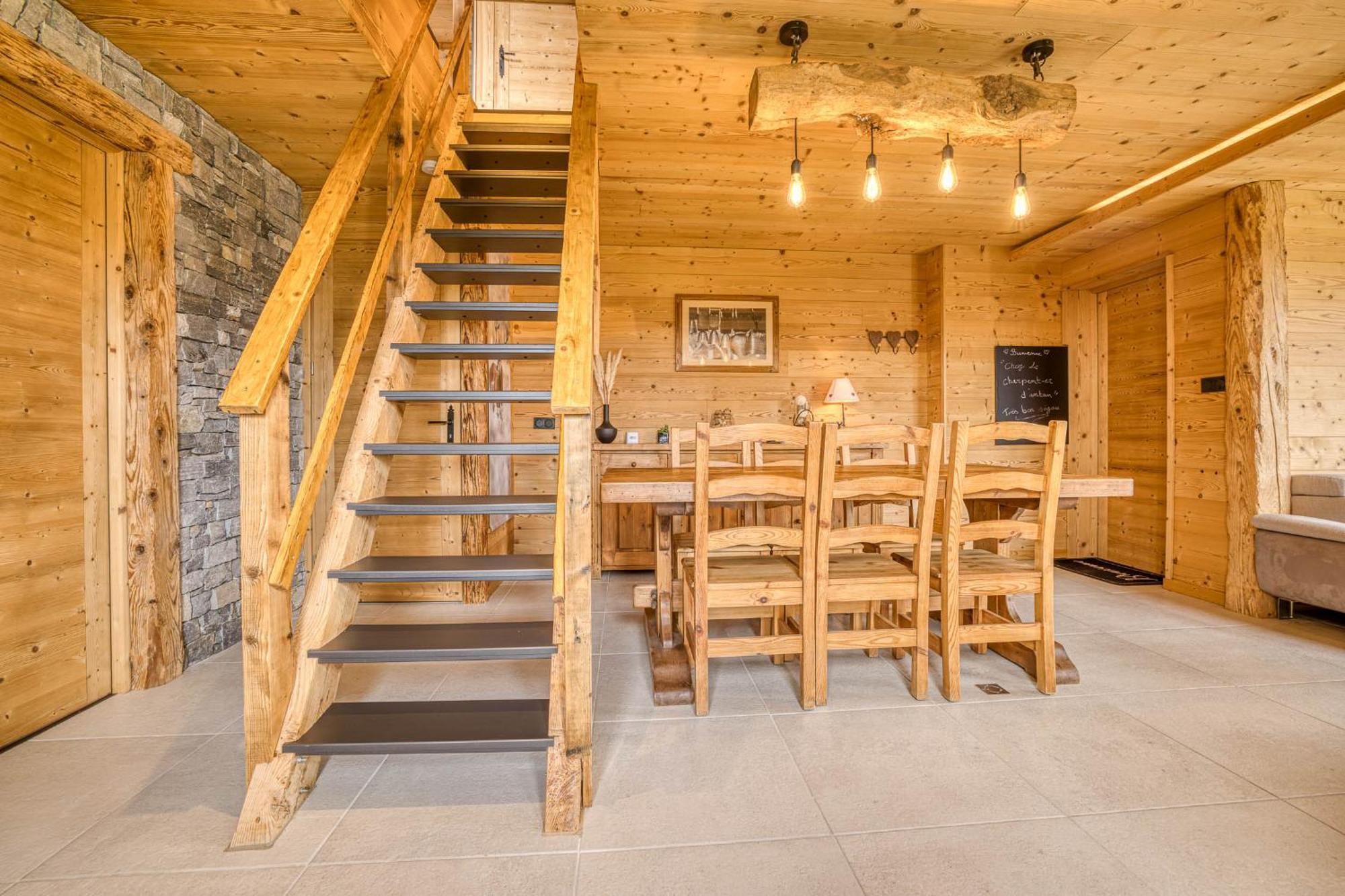 Le Chamois, Chez Le Charpentier D'antan, La Chaleur Du Bois, Le Calme De La Campagne Appartement
