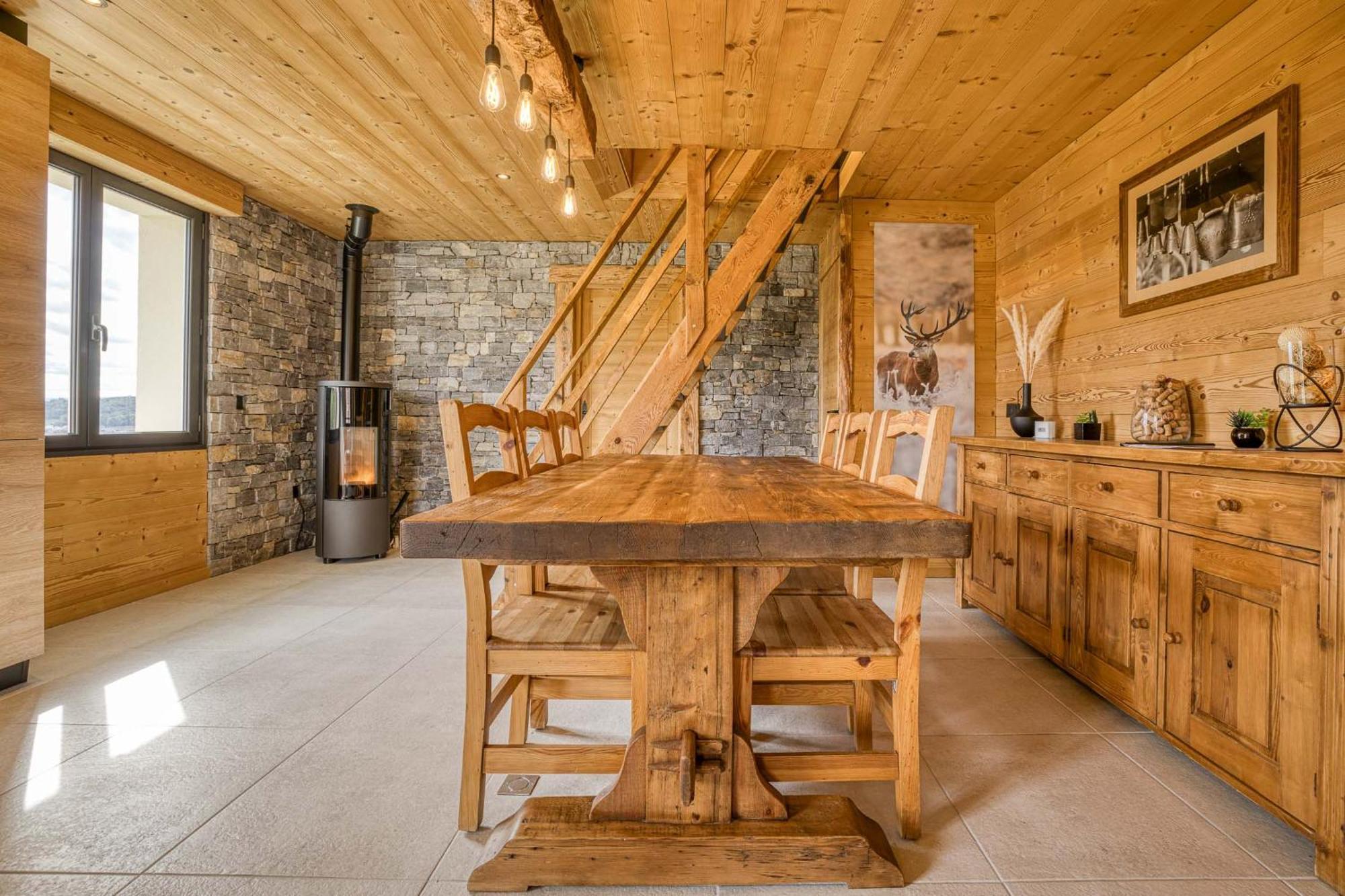 Appartement Le Chamois, Chez Le Charpentier D'antan, La Chaleur Du Bois, Le Calme De La Campagne